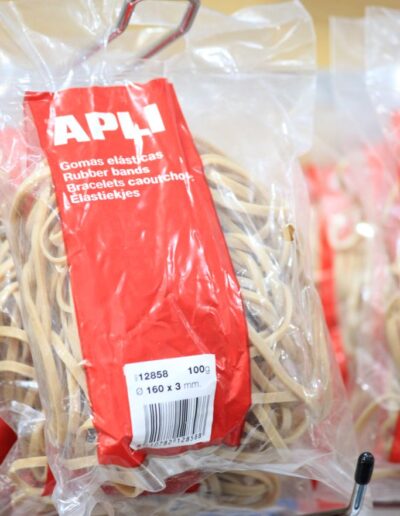 Gomas Material Oficina L'Ombú